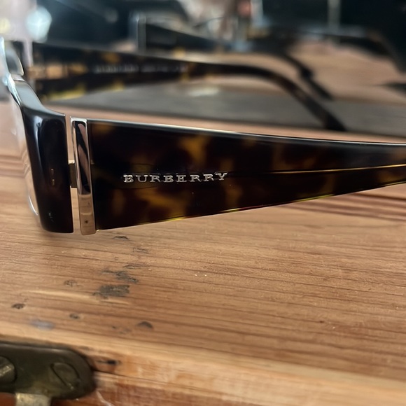 Burberry frame - Picture 2 of 5